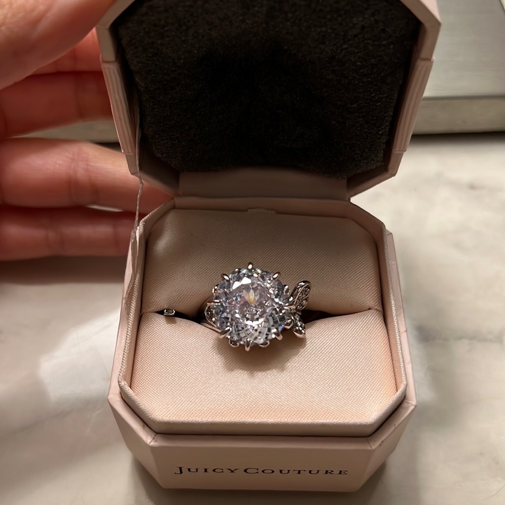 Juicy Couture ring